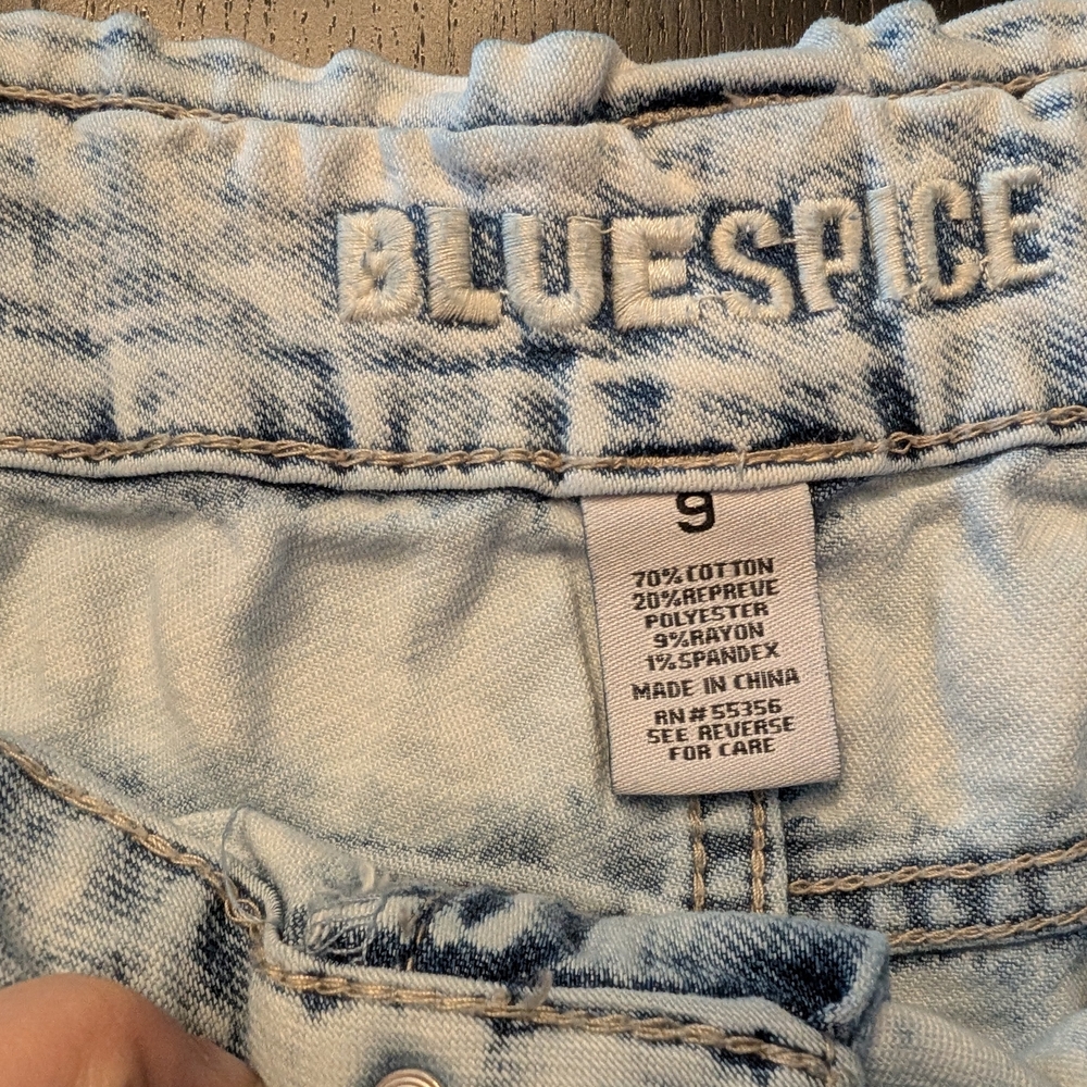 3 For $18 Denim Blue Women's Shorts - Picture 2 of 5